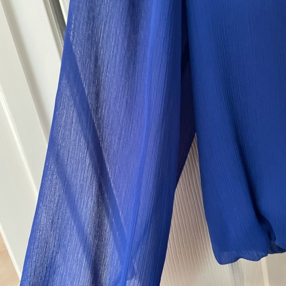 Women’s Banana Republic blouse - Picture 5 of 7